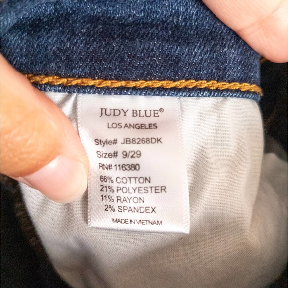 JUDY BLUE Skinny Fit Medium Wash Distressed Red Plaid Peek-A-Boo Women's Size 29 - Picture 5 of 6